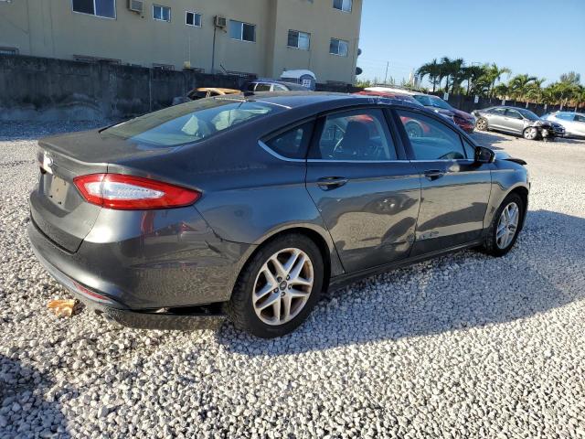 3FA6P0H79GR358513 - 2016 FORD FUSION SE GRAY photo 3