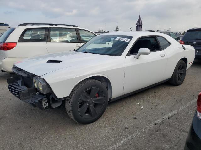 2C3CDZAG0GH131165 - 2016 DODGE CHALLENGER SXT WHITE photo 1