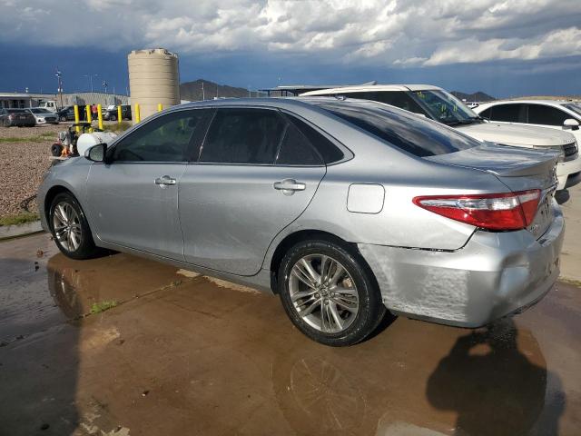 4T1BF1FK1HU665284 - 2017 TOYOTA CAMRY LE SILVER photo 2