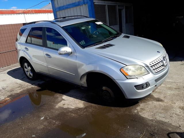 4JGBB75E96A009777 - 2006 MERCEDES-BENZ ML 500 SILVER photo 4