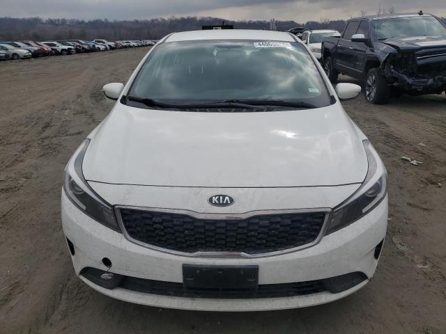 3KPFK4A73HE096006 - 2017 KIA FORTE LX WHITE photo 5