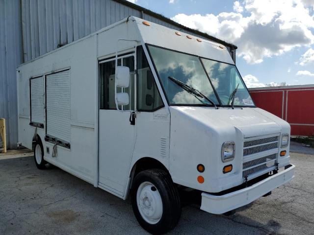 4UZAANBW01CJ13698 - 2001 FREIGHTLINER CHASSIS M LINE WALK-IN VAN WHITE photo 4