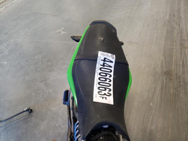 JKAEXEC169DA38192 - 2009 KAWASAKI EX650 C 绿色 照片 6