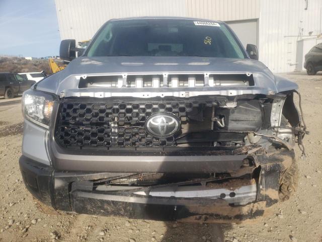 5TFCY5F15MX027968 - 2021 TOYOTA TUNDRA DOUBLE CAB SR/SR5 SILVER photo 5