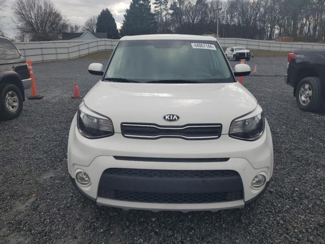 KNDJP3A58K7908654 - 2019 KIA SOUL + WHITE photo 5