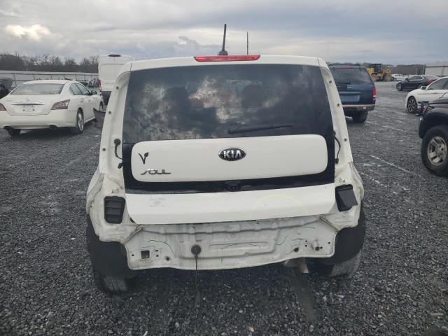 KNDJP3A58K7908654 - 2019 KIA SOUL + WHITE photo 6