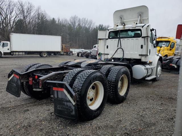 1FUJC5DE47HY11092 - 2007 FREIGHTLINER M2 112 MEDIUM DUTY WHITE photo 4