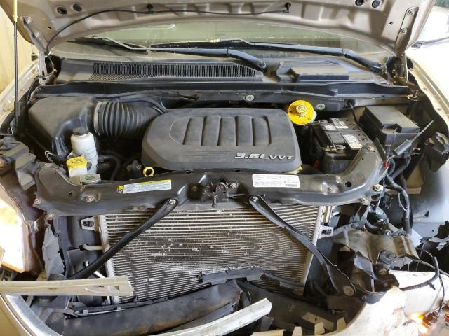 2C4RC1CG4DR757573 - 2013 CHRYSLER TOWN & COU TOURING L BEIGE photo 12