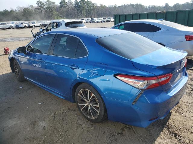 4T1B11HK8JU106204 - 2018 TOYOTA CAMRY L BLUE photo 2