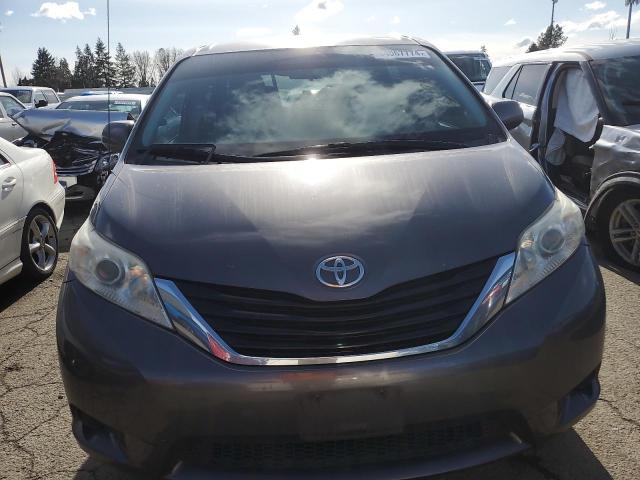 5TDKA3DC0CS015062 - 2012 TOYOTA SIENNA BASE GRAY photo 5