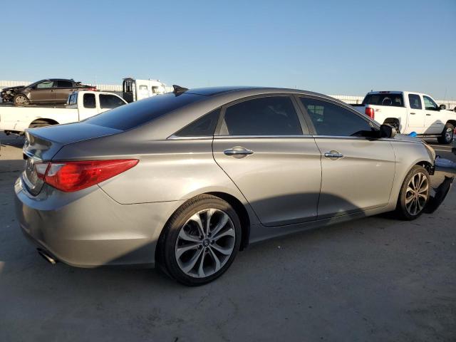 5NPEC4AB2DH661588 - 2013 HYUNDAI SONATA SE GRAY photo 3