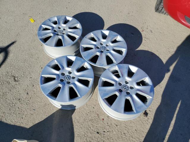 3VWRG3AL1AM005636 - 2010 VOLKSWAGEN NEW BEETLE Rot Foto 12