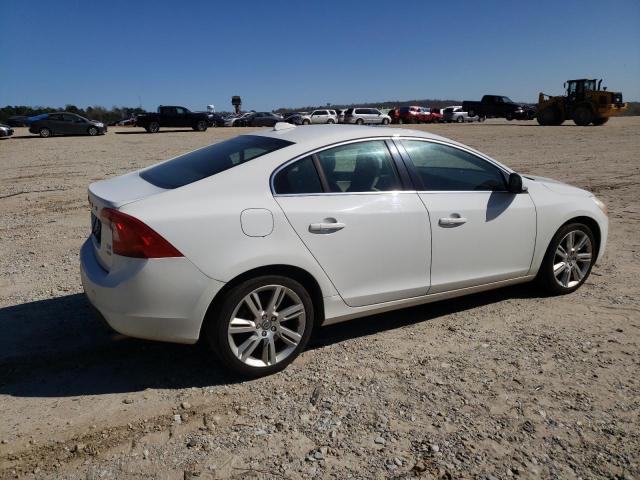 YV1902FH1B2010005 - 2011 VOLVO S60 T6 WHITE photo 3