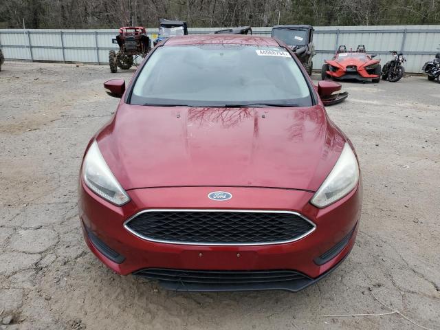 1FADP3F28HL253879 - 2017 FORD FOCUS SE RED photo 5