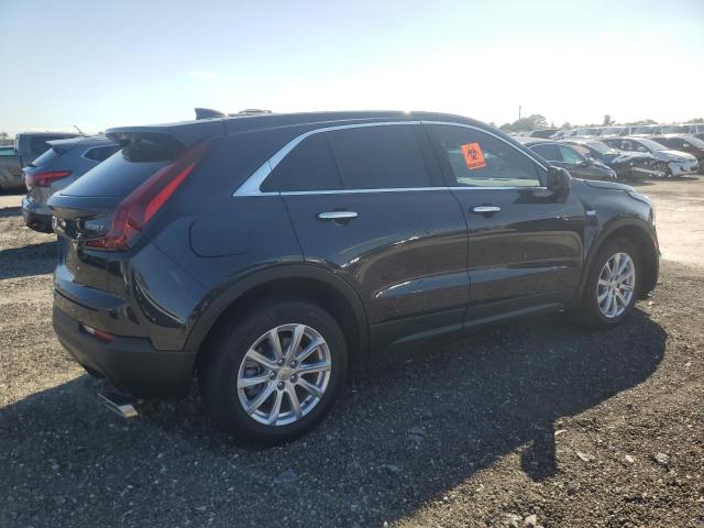 1GYAZAR43NF160393 - 2022 CADILLAC XT4 LUXURY BLACK photo 3