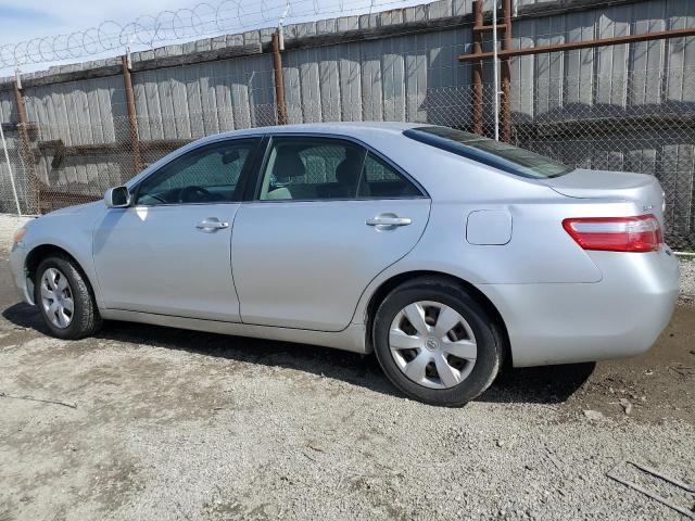 JTNBE46K673029792 - 2007 TOYOTA CAMRY CE SILVER photo 2