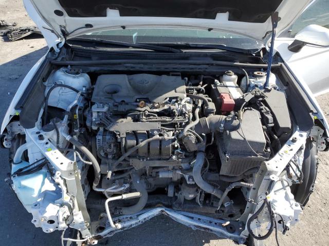 4T1T11BK6NU058544 - 2022 TOYOTA CAMRY SE WHITE photo 11