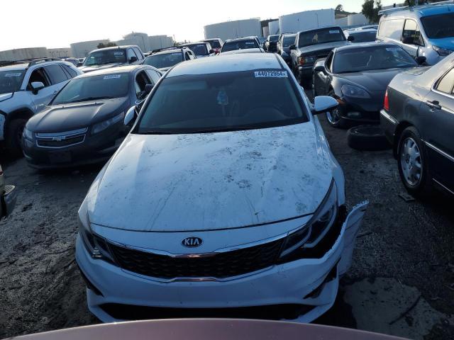 5XXGT4L35LG411321 - 2020 KIA OPTIMA LX WHITE photo 5