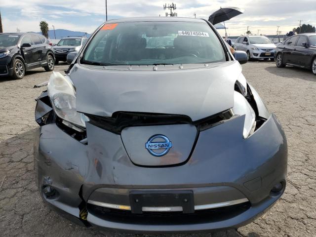 1N4AZ0CP1FC326633 - 2015 NISSAN LEAF S GRAY photo 5