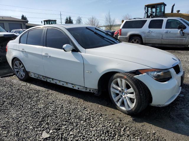 WBAVC53598FZ84160 - 2008 BMW 328 I SULEV WHITE photo 4