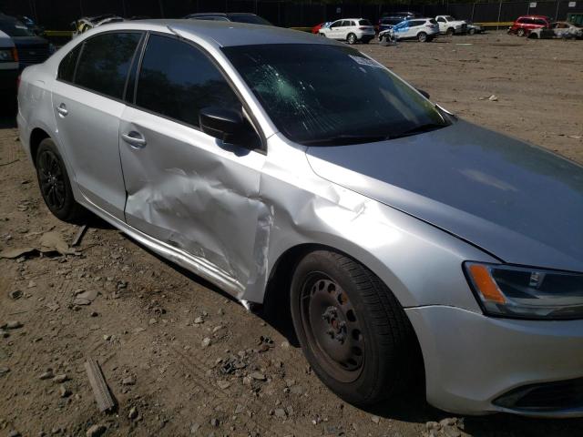 3VW2K7AJ7EM242644 - 2014 VOLKSWAGEN JETTA BASE 银色 照片 9