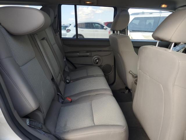 1J8HH48K59C514861 - 2009 JEEP COMMANDER SPORT Բեժ լուսանկար 11