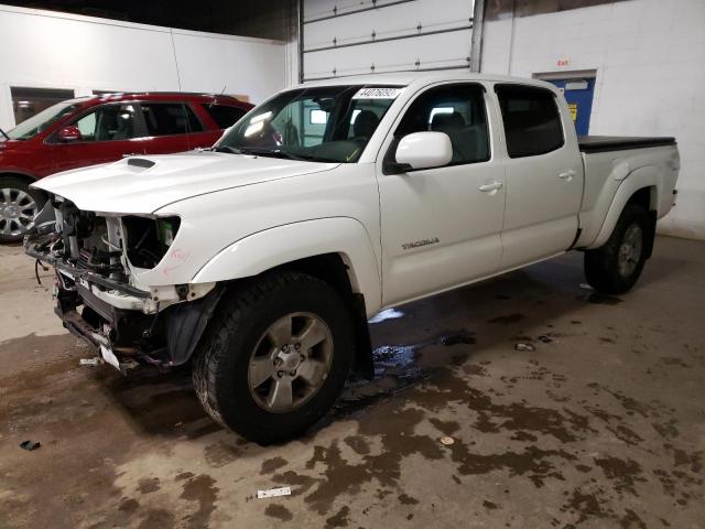 3TMMU52N19M012535 - 2009 TOYOTA TACOMA DOUBLE CAB LONG BED WHITE photo 1