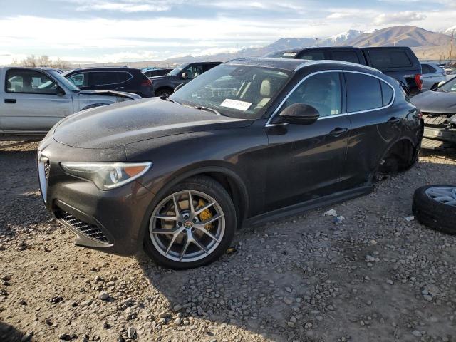 ZASFAKBN2J7B97099 - 2018 ALFA ROMEO STELVIO TI GRAY photo 1