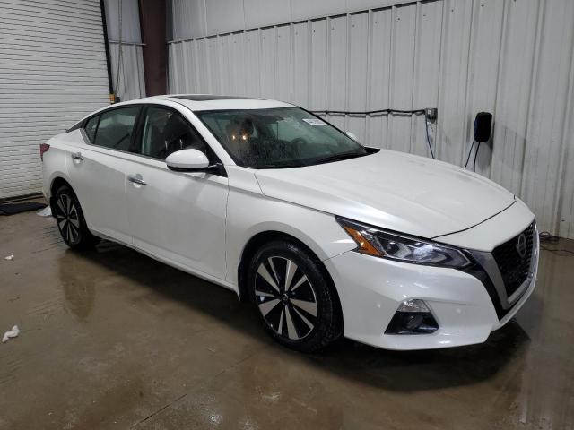 1N4BL4DW3LC282360 - 2020 NISSAN ALTIMA SV WHITE photo 4