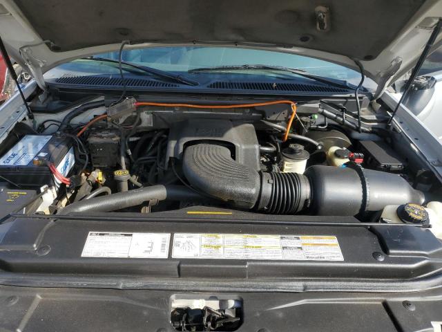 5LMPU28L6XLJ05950 - 1999 LINCOLN NAVIGATOR 银色 照片 12