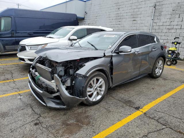 SJKCH5CP8JA057325 - 2018 INFINITI QX30 BASE GRAY photo 1