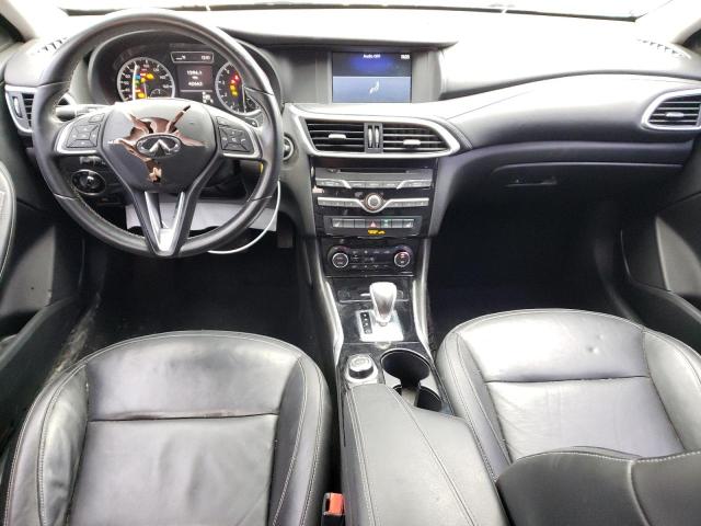 SJKCH5CP8JA057325 - 2018 INFINITI QX30 BASE GRAY photo 8