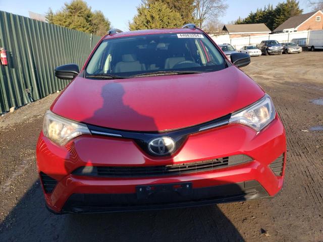 JTMZFREV6HJ125329 - 2017 TOYOTA RAV4 LE RED photo 5