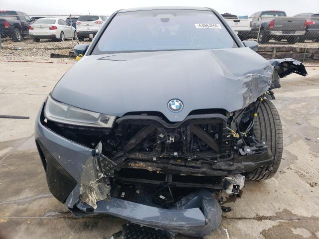 WB523CF07RCR31126 - 2024 BMW IX XDRIVE50 Boz foto 5