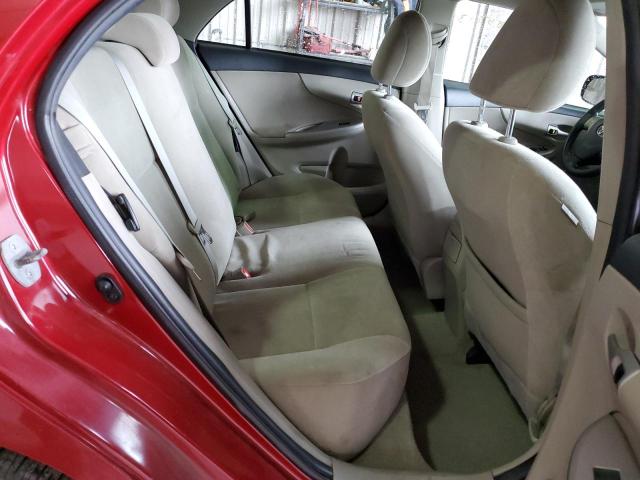 2T1BU4EE9DC977934 - 2013 TOYOTA COROLLA BASE RED photo 10