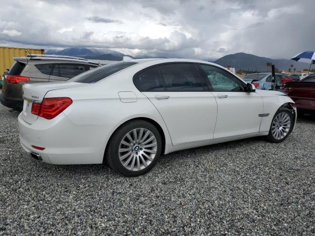 WBAKC6C57CC396342 - 2012 BMW 750 XI WHITE photo 3