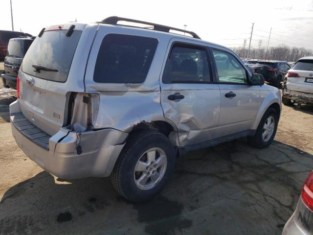 1FMCU0DG0AKD32062 - 2010 FORD ESCAPE XLT SILVER photo 3