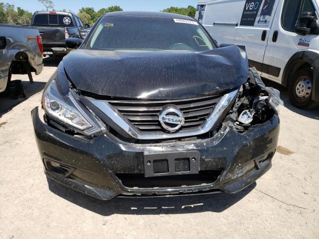 1N4AL3AP9HC118444 - 2017 NISSAN ALTIMA 2.5 BLACK photo 5