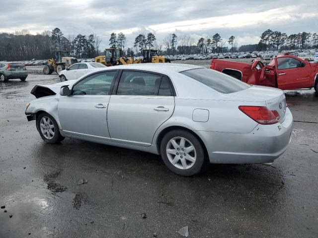 4T1BK36B08U288096 - 2008 TOYOTA AVALON XL SILVER photo 2