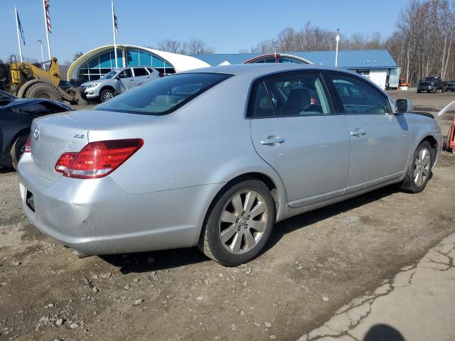 4T1BK36B26U131909 - 2006 TOYOTA AVALON XL SILVER photo 3