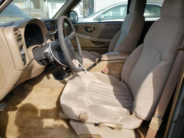 1GNDT13WXY2304698 - 2000 CHEVROLET BLAZER TAN photo 7