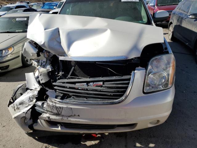 1GKS2KE30BR168256 - 2011 GMC YUKON XL K1500 SLT WHITE photo 12