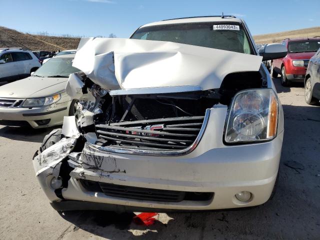 1GKS2KE30BR168256 - 2011 GMC YUKON XL K1500 SLT WHITE photo 5