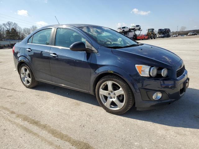 1G1JE5SB7G4136039 - 2016 CHEVROLET SONIC LTZ BLUE photo 4