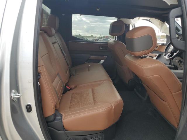 5TFMC5AB4NX001088 - 2022 TOYOTA TUNDRA CREWMAX PLATINUM Silber Foto 10