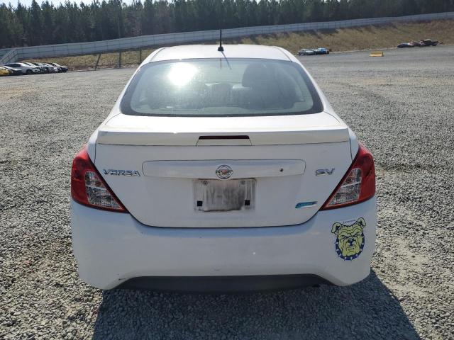 3N1CN7APXFL838411 - 2015 NISSAN VERSA S WHITE photo 6