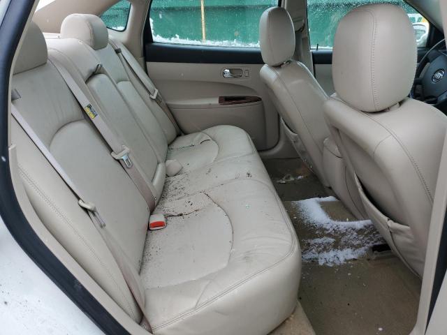 2G4WE567651352584 - 2005 BUICK LACROSSE CXS WHITE photo 10