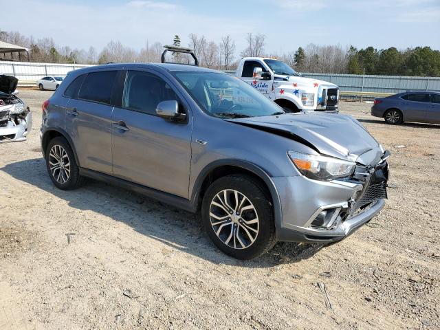 JA4AP3AW6JU012372 - 2018 MITSUBISHI OUTLANDER ES GRAY photo 4