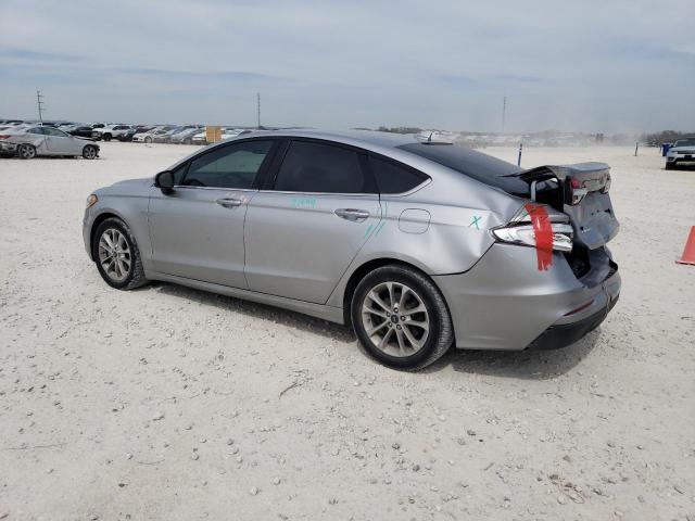 3FA6P0HD8LR249282 - 2020 FORD FUSION SE SILVER photo 2