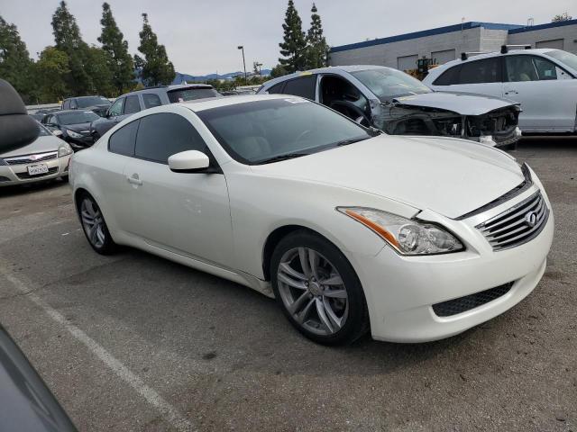 JNKCV64E28M124524 - 2008 INFINITI G37 BASE WHITE photo 4